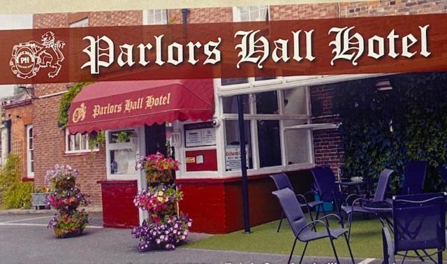 Parlors Hall Hotel 布里奇诺斯 外观 照片