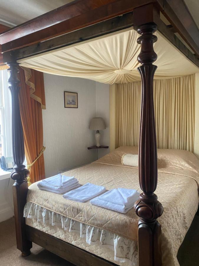 Parlors Hall Hotel 布里奇诺斯 外观 照片