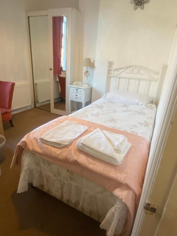 Parlors Hall Hotel 布里奇诺斯 外观 照片