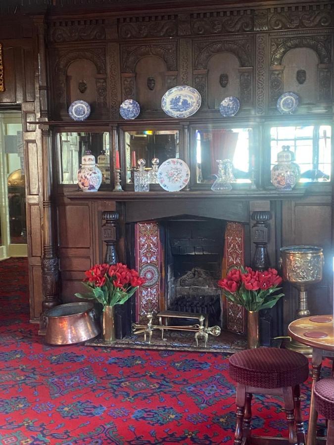 Parlors Hall Hotel 布里奇诺斯 外观 照片